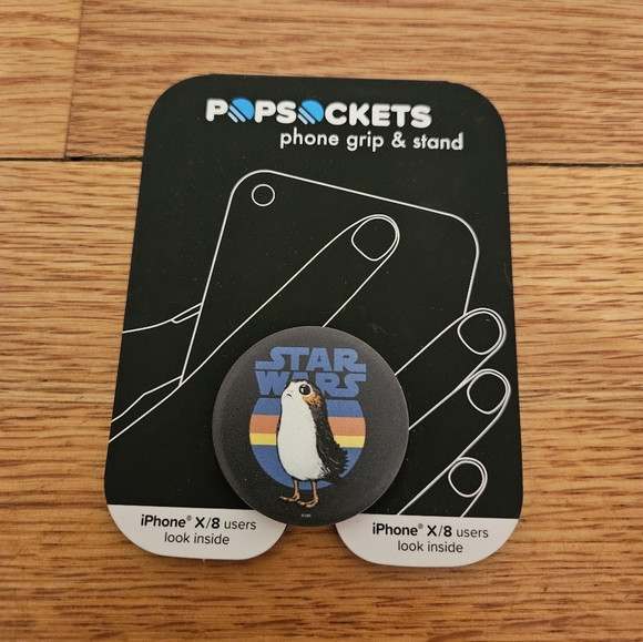 STAR WARS PORG BUNDLE: Wallet Popsocket, & Keychain - Picture 7 of 10